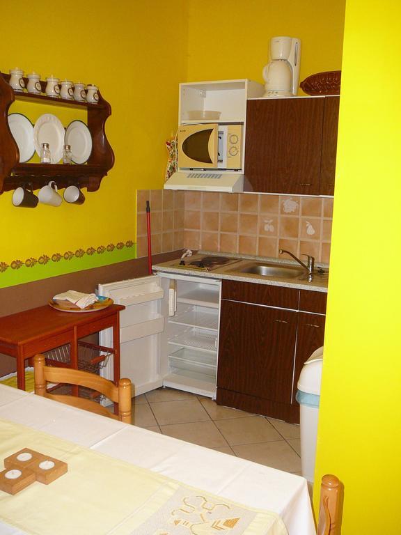 Ferienwohnung La Ferme de Sissi Smrzice Zimmer foto